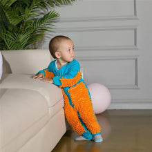 Laden Sie das Bild in den Galerie-Viewer, Wischmop + Strampler = Babymop!
